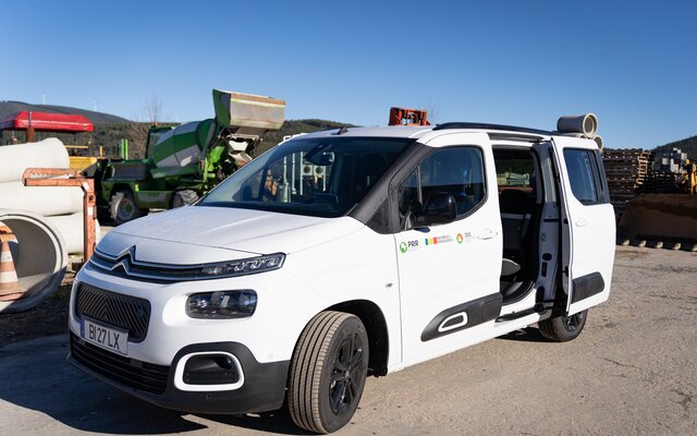 2024_12_20___entrega_de_viatura_ao_centro_de_saude___ars_5