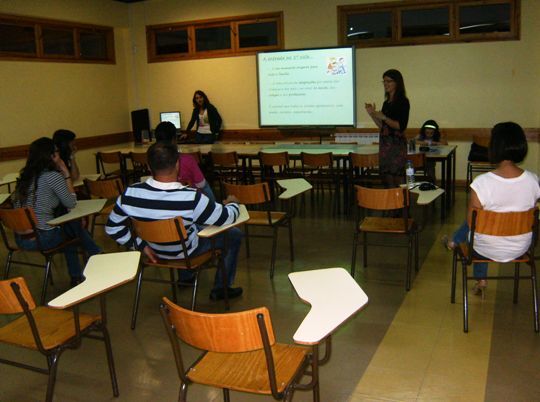 “Pais Felizes=Filhos Confiantes”- Sessão de Parentalidade